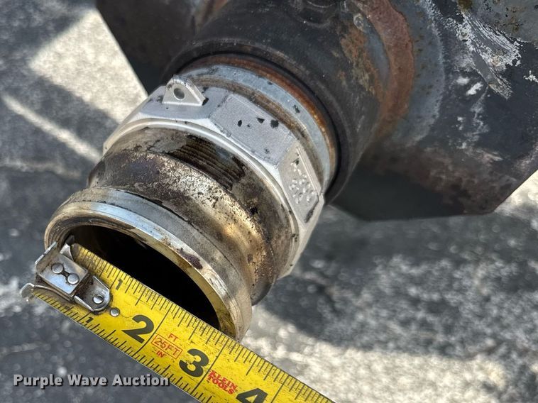 image for item DU3469 2006 Chevrolet C7500 oil distributor truck