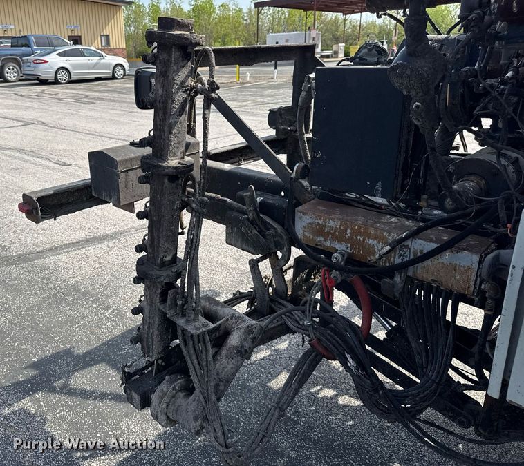 image for item DU3469 2006 Chevrolet C7500 oil distributor truck