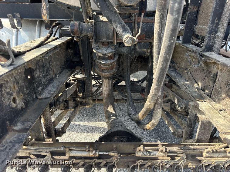 image for item DU3469 2006 Chevrolet C7500 oil distributor truck