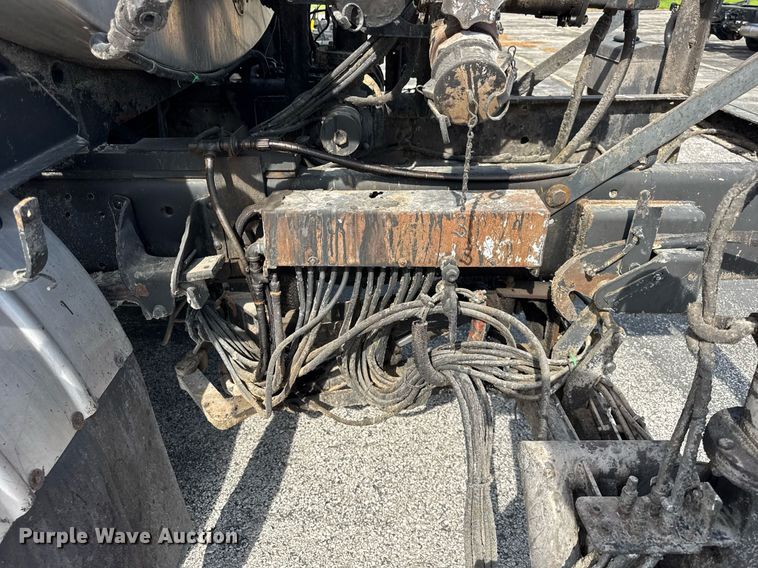 image for item DU3469 2006 Chevrolet C7500 oil distributor truck