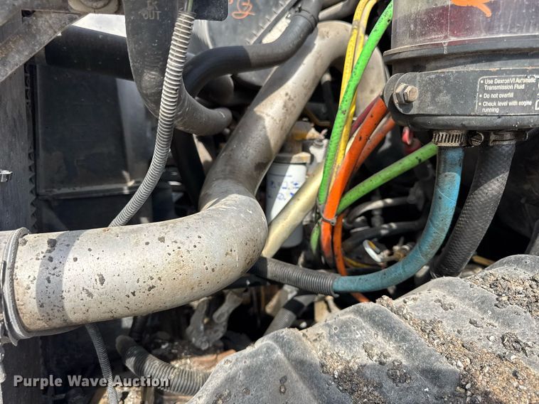 image for item DU3469 2006 Chevrolet C7500 oil distributor truck