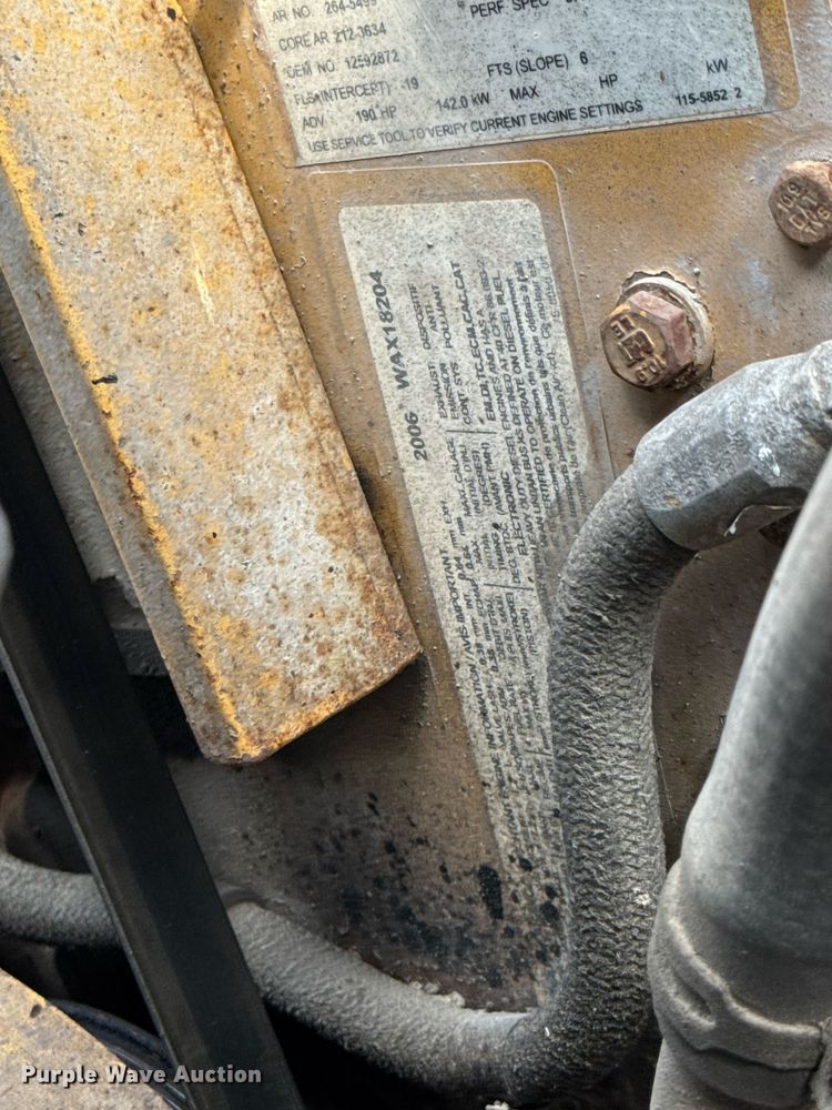 image for item DU3469 2006 Chevrolet C7500 oil distributor truck