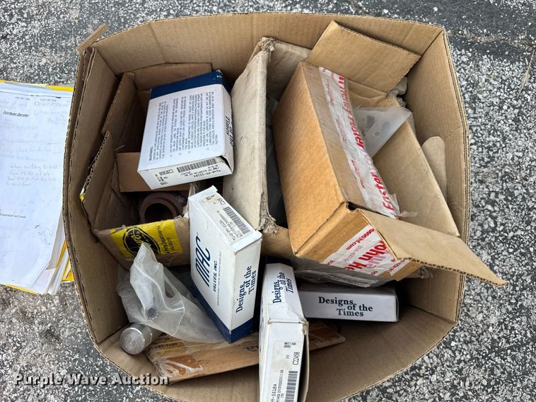 image for item DU3469 2006 Chevrolet C7500 oil distributor truck