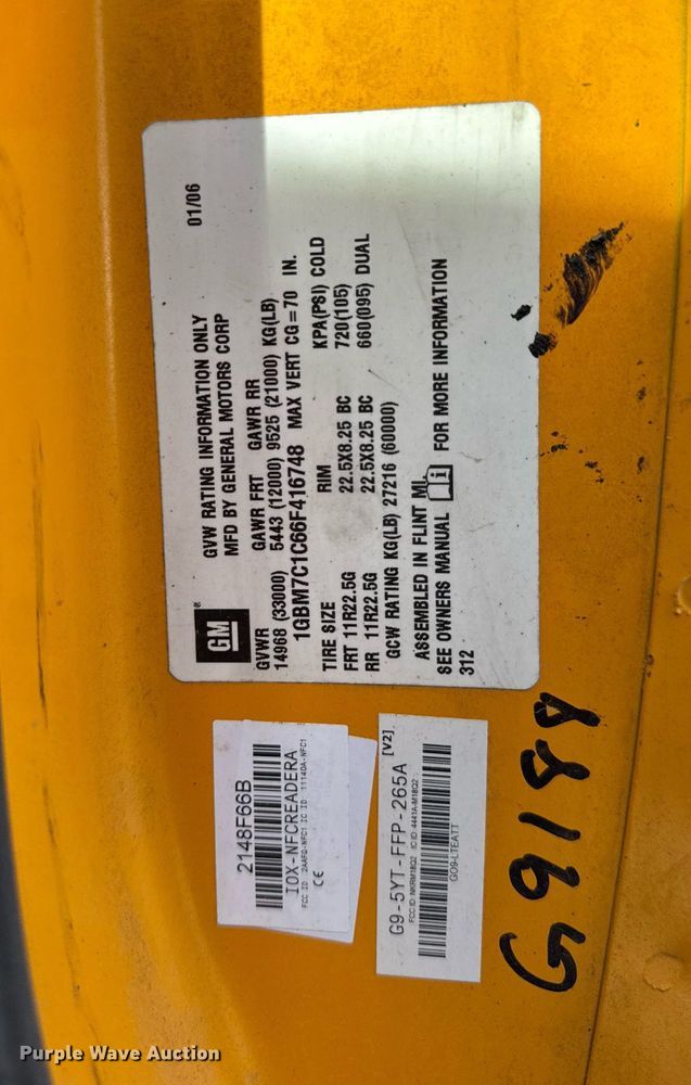 image for item DU3469 2006 Chevrolet C7500 oil distributor truck