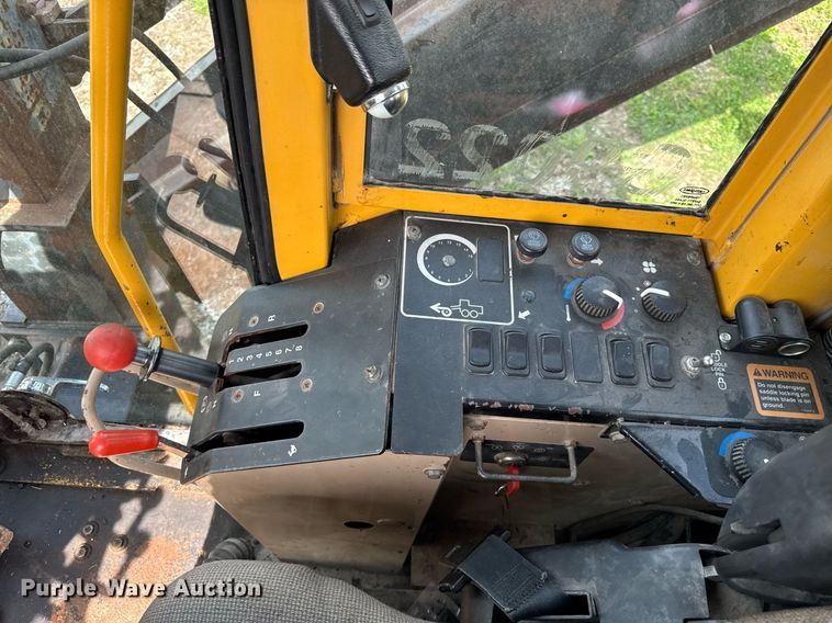 image for item DU3470 2001 John Deere 770CH motor grader