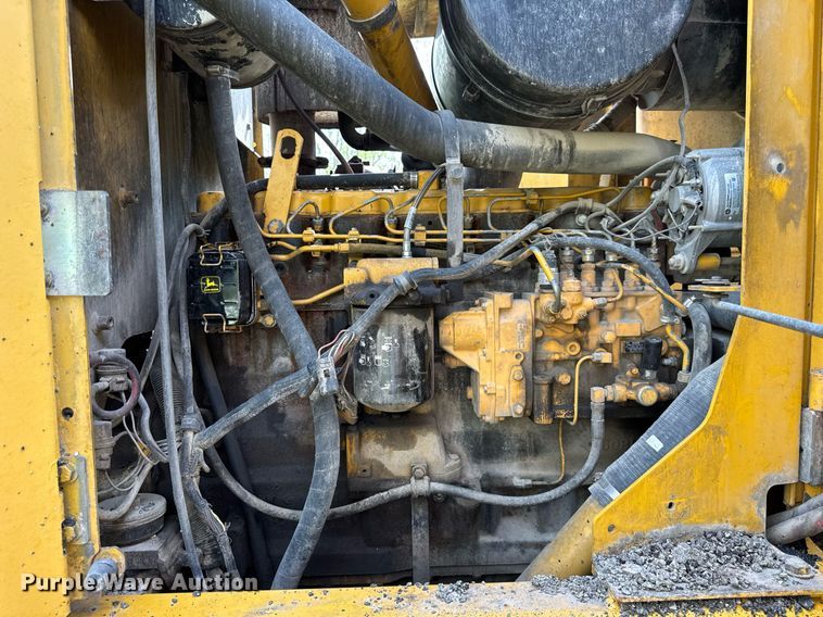 image for item DU3470 2001 John Deere 770CH motor grader