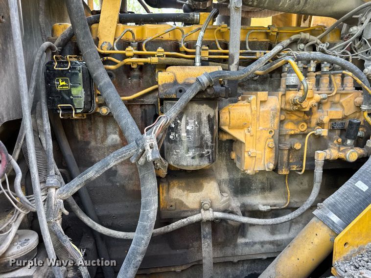 image for item DU3470 2001 John Deere 770CH motor grader