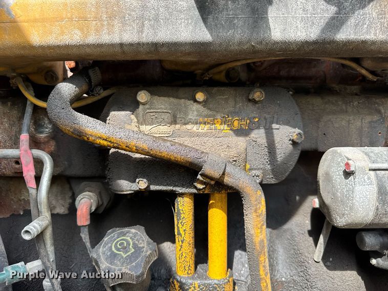 image for item DU3470 2001 John Deere 770CH motor grader