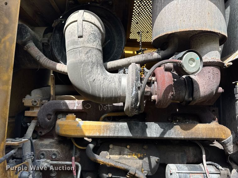 image for item DU3470 2001 John Deere 770CH motor grader