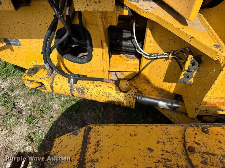 image for item DU3471 2000 John Deere 770CH motor grader