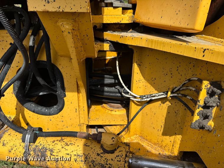 image for item DU3471 2000 John Deere 770CH motor grader