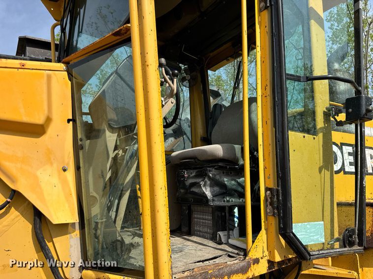 image for item DU3471 2000 John Deere 770CH motor grader