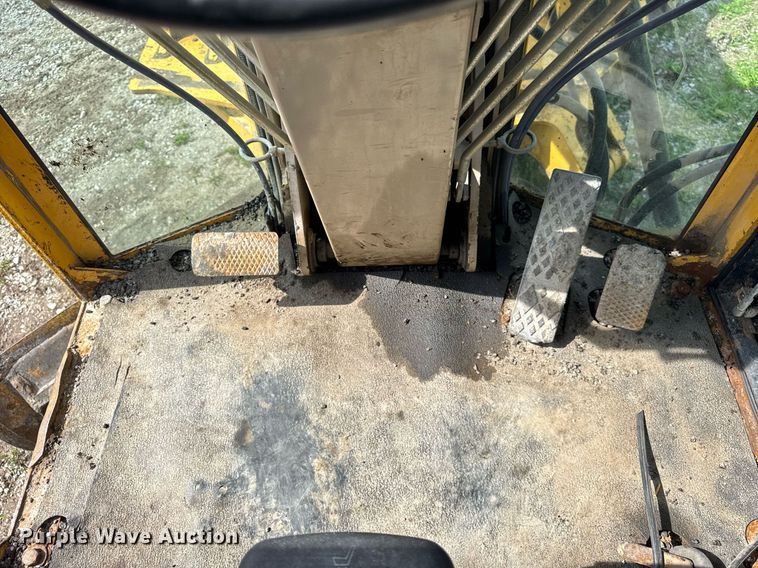 image for item DU3471 2000 John Deere 770CH motor grader