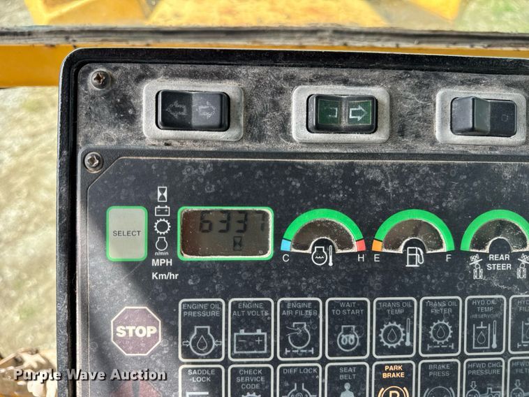 image for item DU3471 2000 John Deere 770CH motor grader