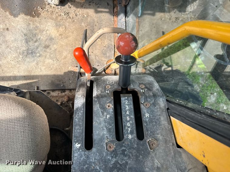 image for item DU3471 2000 John Deere 770CH motor grader