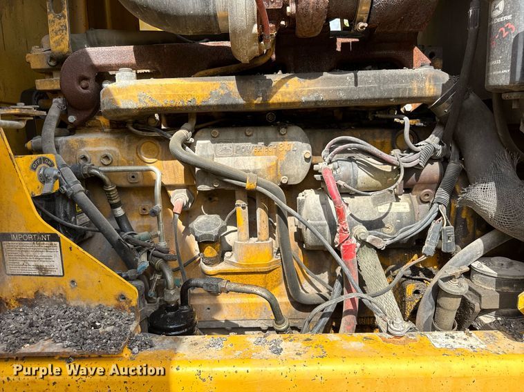 image for item DU3471 2000 John Deere 770CH motor grader