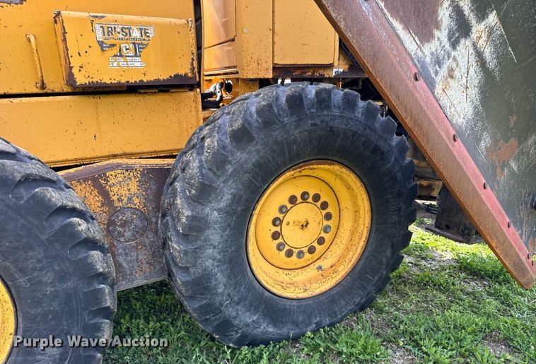 image for item DU3471 2000 John Deere 770CH motor grader