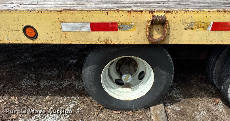 image for item DU3473 1997 Tow Master equipment trailer