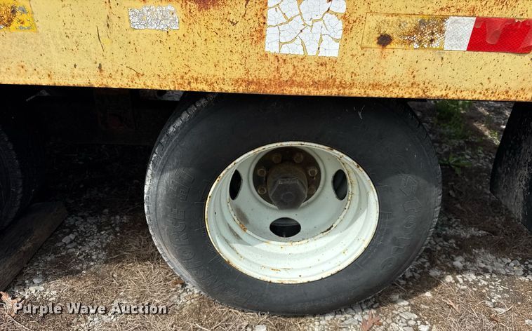 image for item DU3473 1997 Tow Master equipment trailer