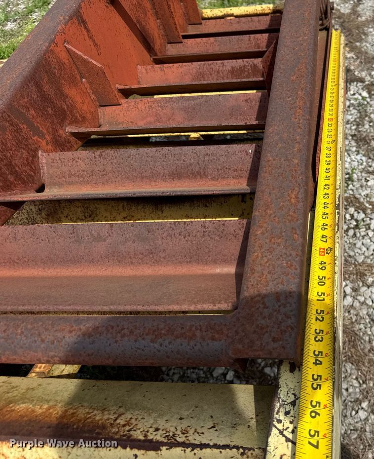 image for item DU3473 1997 Tow Master equipment trailer