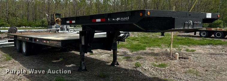 image for item DU3474 2009 Trailerman TBD8024N50 drop deck trailer