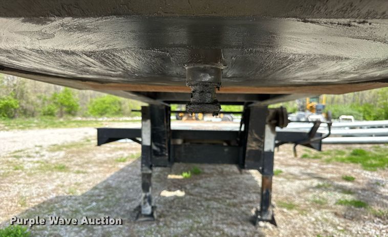 image for item DU3474 2009 Trailerman TBD8024N50 drop deck trailer