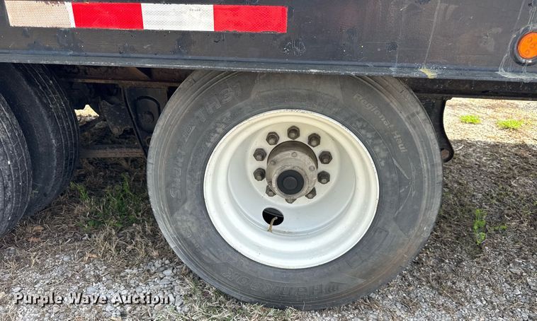 image for item DU3474 2009 Trailerman TBD8024N50 drop deck trailer