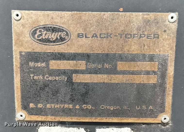 image for item DU3476 2006 Chevrolet C7500 oil distributor truck