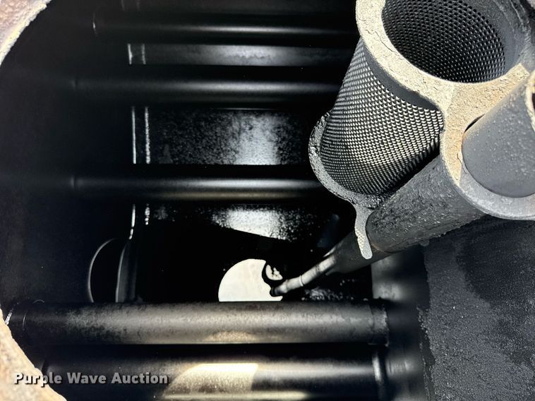 image for item DU3476 2006 Chevrolet C7500 oil distributor truck