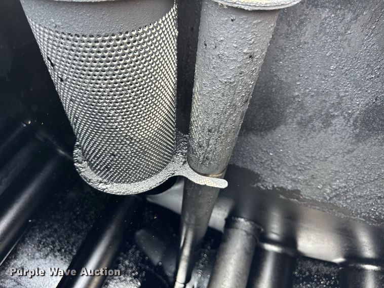 image for item DU3476 2006 Chevrolet C7500 oil distributor truck