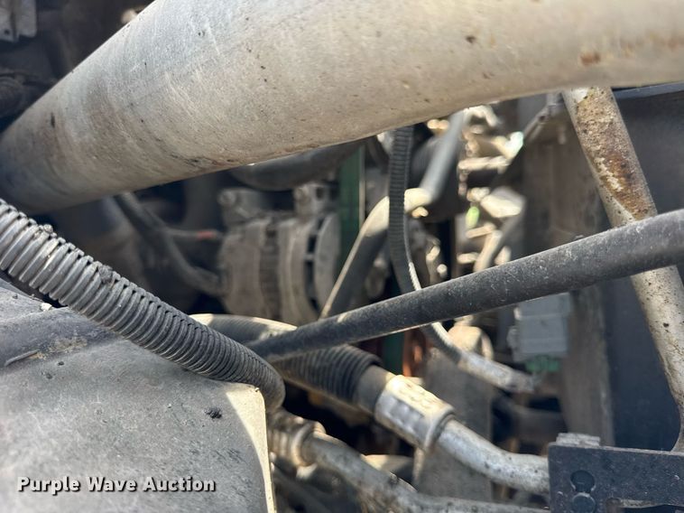 image for item DU3476 2006 Chevrolet C7500 oil distributor truck