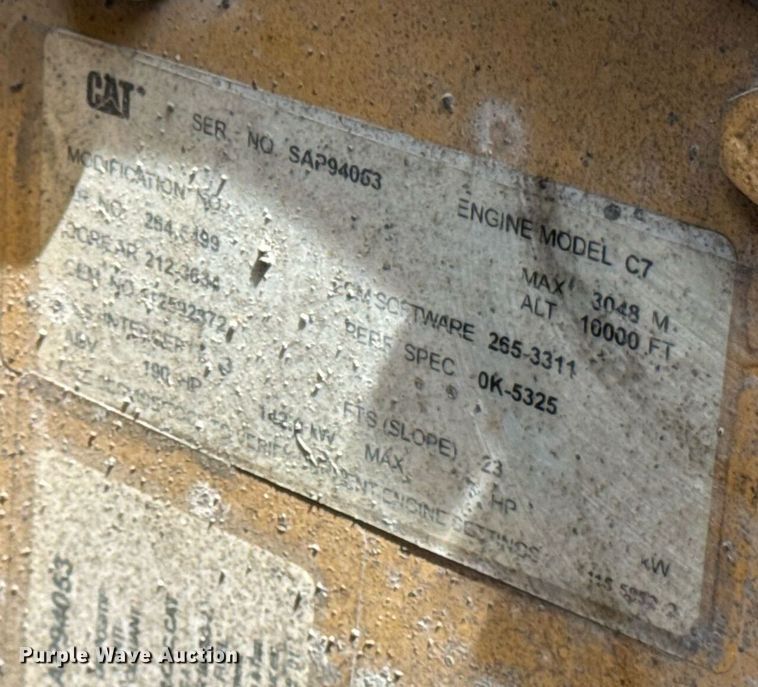 image for item DU3476 2006 Chevrolet C7500 oil distributor truck