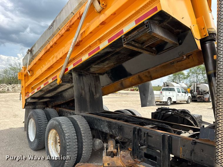 image for item DU3478 2006 International Workstar 7500 dump truck
