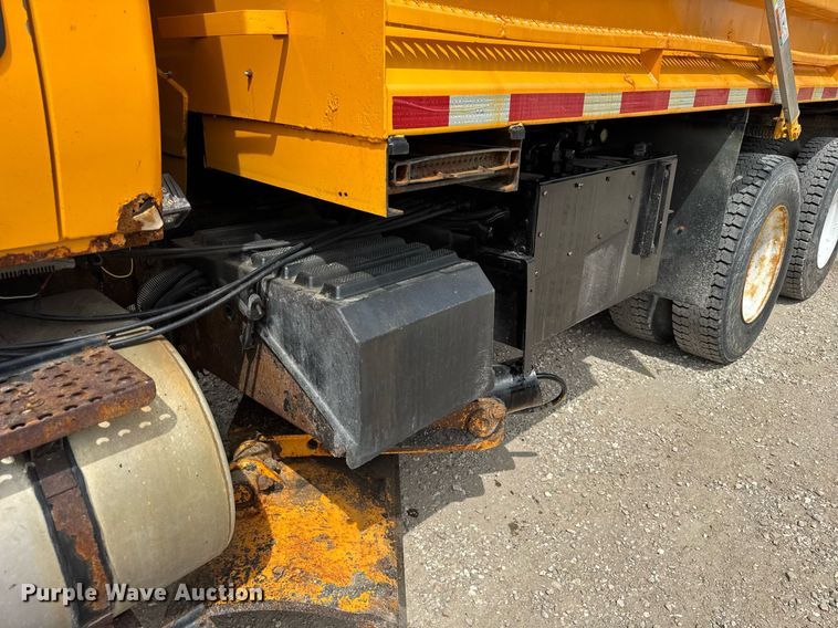 image for item DU3478 2006 International Workstar 7500 dump truck