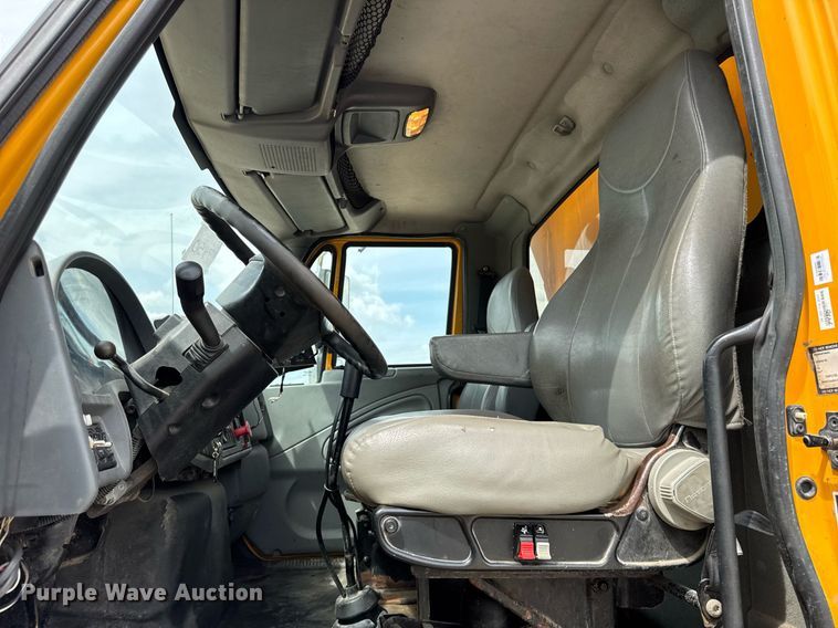 image for item DU3478 2006 International Workstar 7500 dump truck