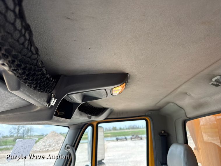 image for item DU3478 2006 International Workstar 7500 dump truck