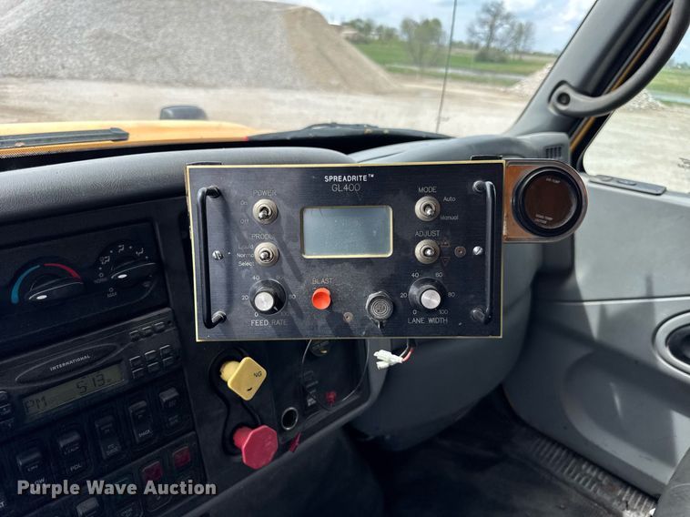 image for item DU3478 2006 International Workstar 7500 dump truck