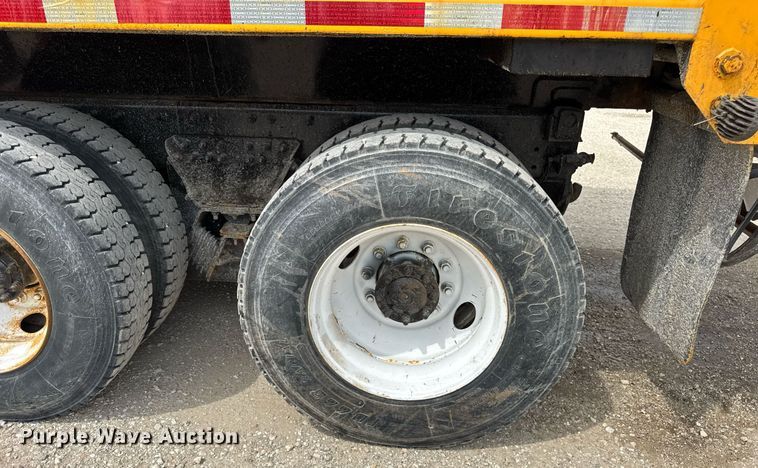 image for item DU3478 2006 International Workstar 7500 dump truck