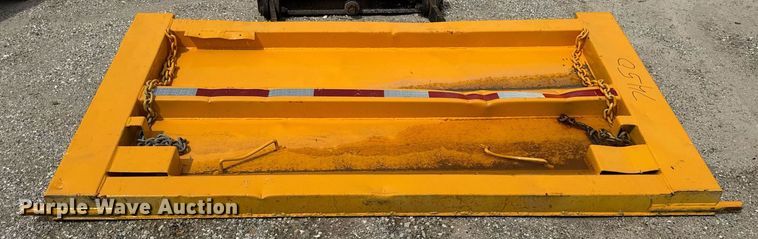 image for item DU3478 2006 International Workstar 7500 dump truck