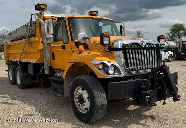 image for item DU3479 2011 International Workstar 7500 dump truck