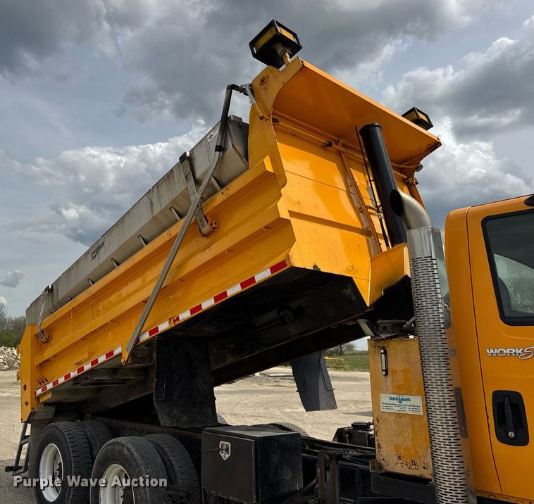 image for item DU3479 2011 International Workstar 7500 dump truck