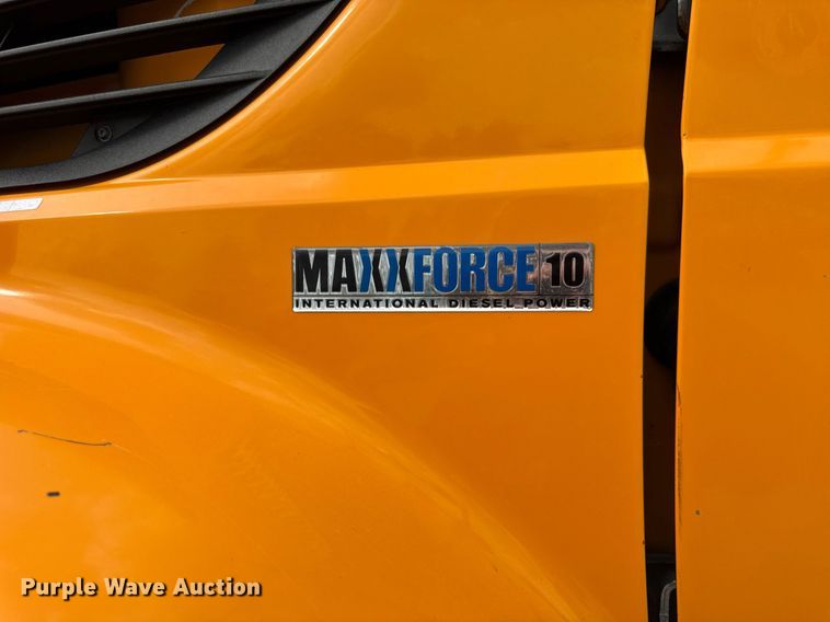 image for item DU3479 2011 International Workstar 7500 dump truck