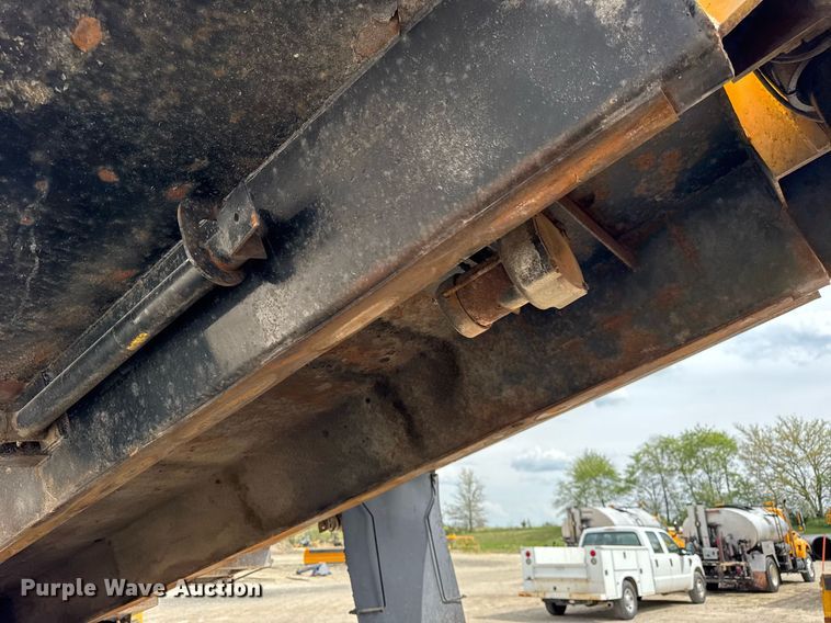 image for item DU3479 2011 International Workstar 7500 dump truck