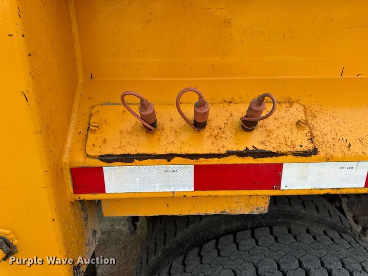 image for item DU3479 2011 International Workstar 7500 dump truck