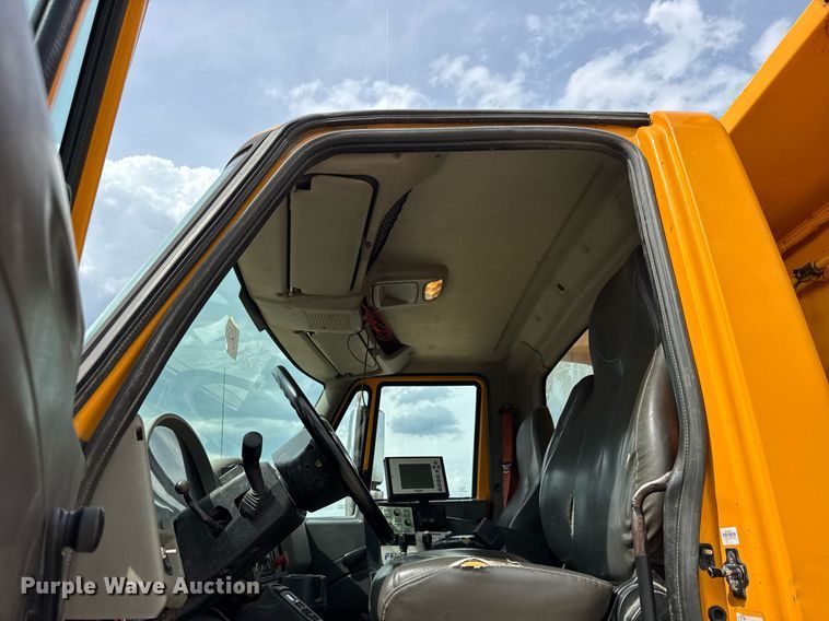 image for item DU3479 2011 International Workstar 7500 dump truck