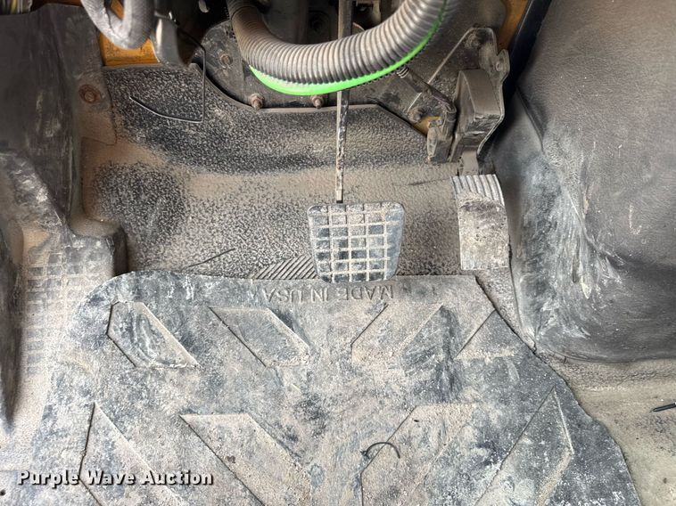 image for item DU3479 2011 International Workstar 7500 dump truck