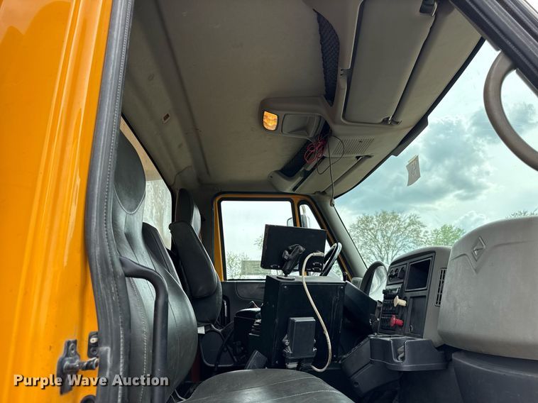 image for item DU3479 2011 International Workstar 7500 dump truck