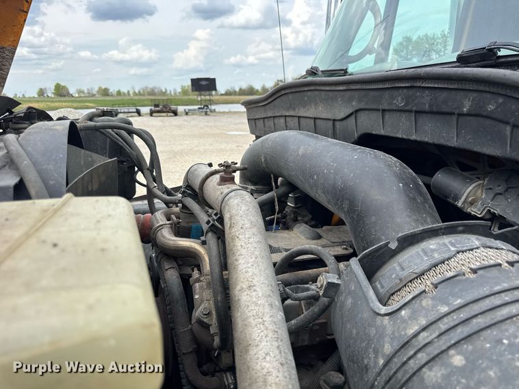 image for item DU3479 2011 International Workstar 7500 dump truck