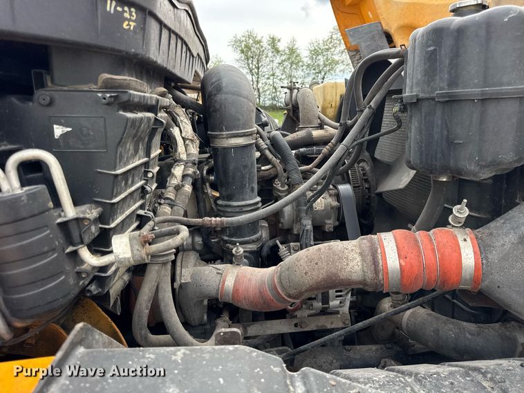 image for item DU3479 2011 International Workstar 7500 dump truck