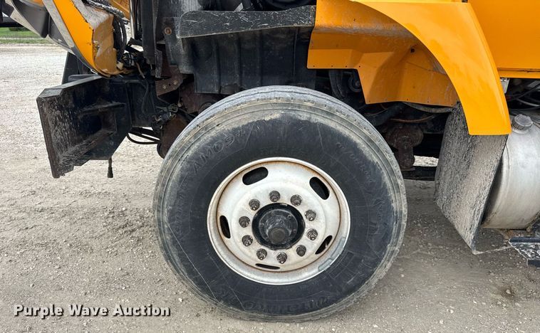 image for item DU3479 2011 International Workstar 7500 dump truck